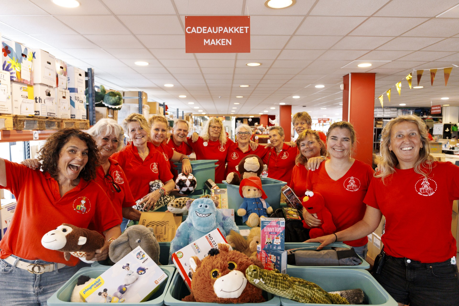 Sintvoorieder1 bij Lot of Happiness